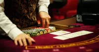 Πόσα βγάζει ένας dealer στο πόκερ;