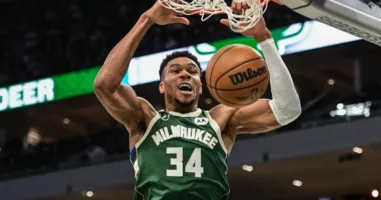 to-quot-pontarisma-quot-toy-antetokoynmpo-kai-i-quot-apantisi-quot-toy-silver