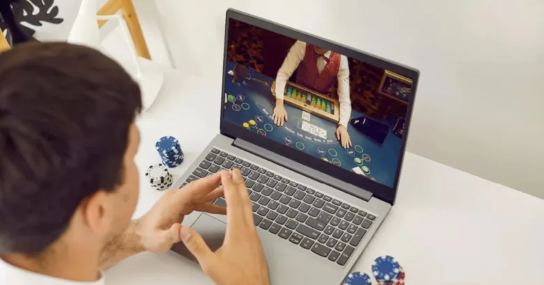 Ρωσία: Νομιμοποιεί τα online casino για να “ρεφάρει” τη ζημιά στην οικονομία!