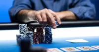 Πώς να κερδίσετε έναν επιθετικό παίκτη στο πόκερ